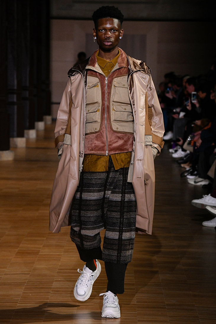 WHITE MOUNTAINEERING