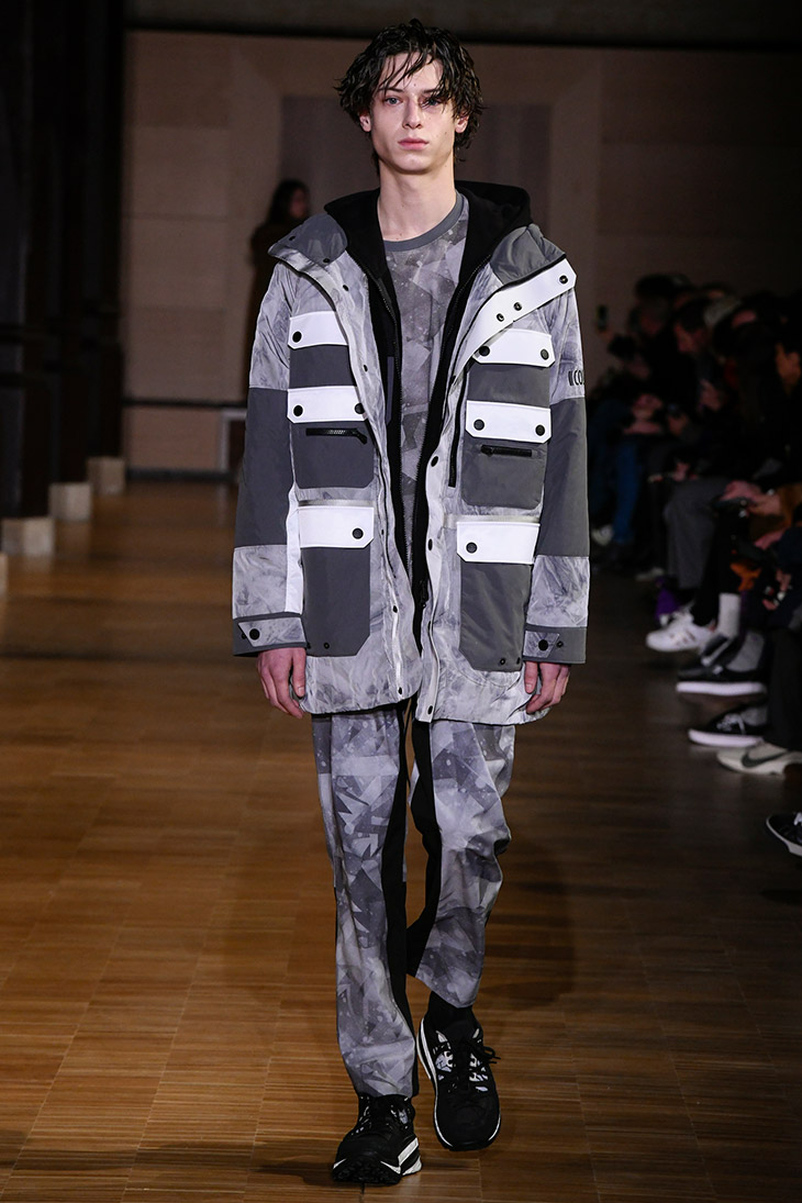 WHITE MOUNTAINEERING