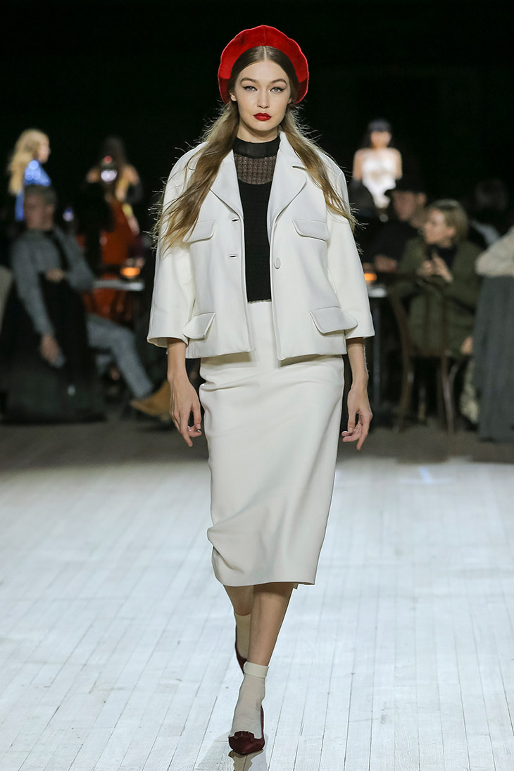 MARC JACOBS