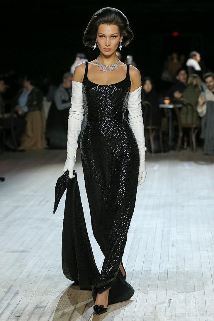 MARC JACOBS