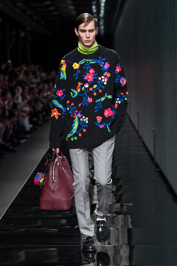 VERSACE