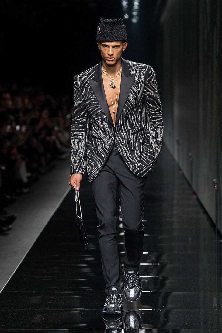 VERSACE