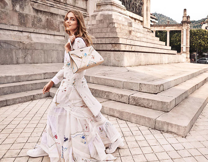 Natalia Vodianova & Anok Yai Model Tory Burch Summer 2020 Looks