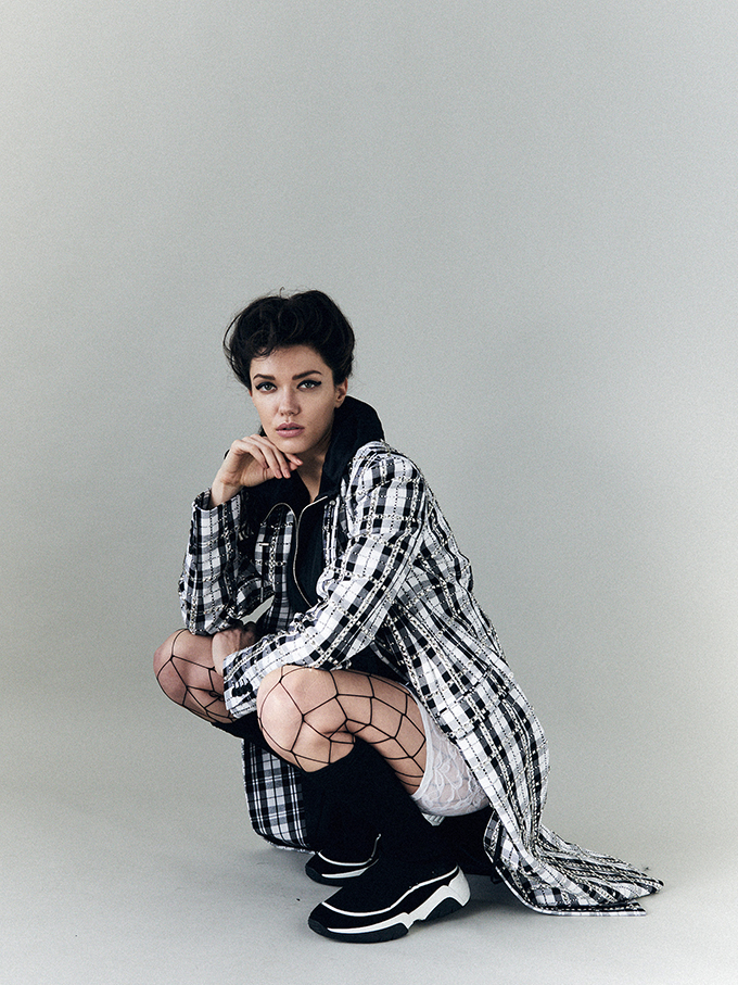 DESIGN SCENE STYLE: Anna by Rinaldo Sata