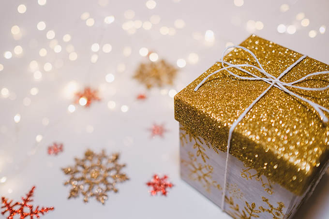 DSCENE GUIDE 7 Naughty Gifts To Make Them Feel Loved