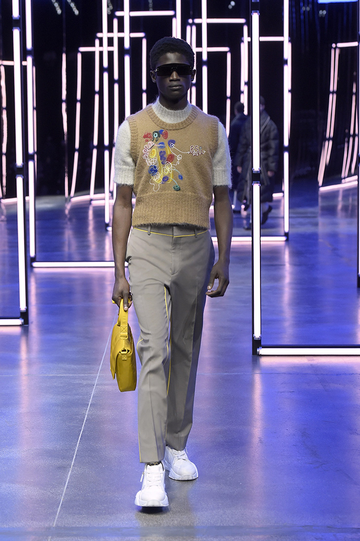 Fendi Men Fall-Winter 2021-2022 - RUNWAY MAGAZINE ® Official