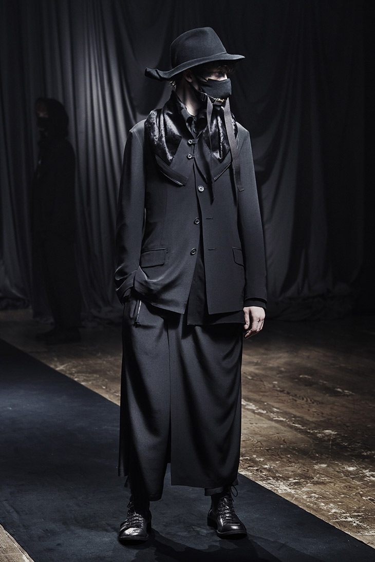 PFW: YOHJI YAMAMOTO POUR HOMME Fall Winter 2021.22 Collection