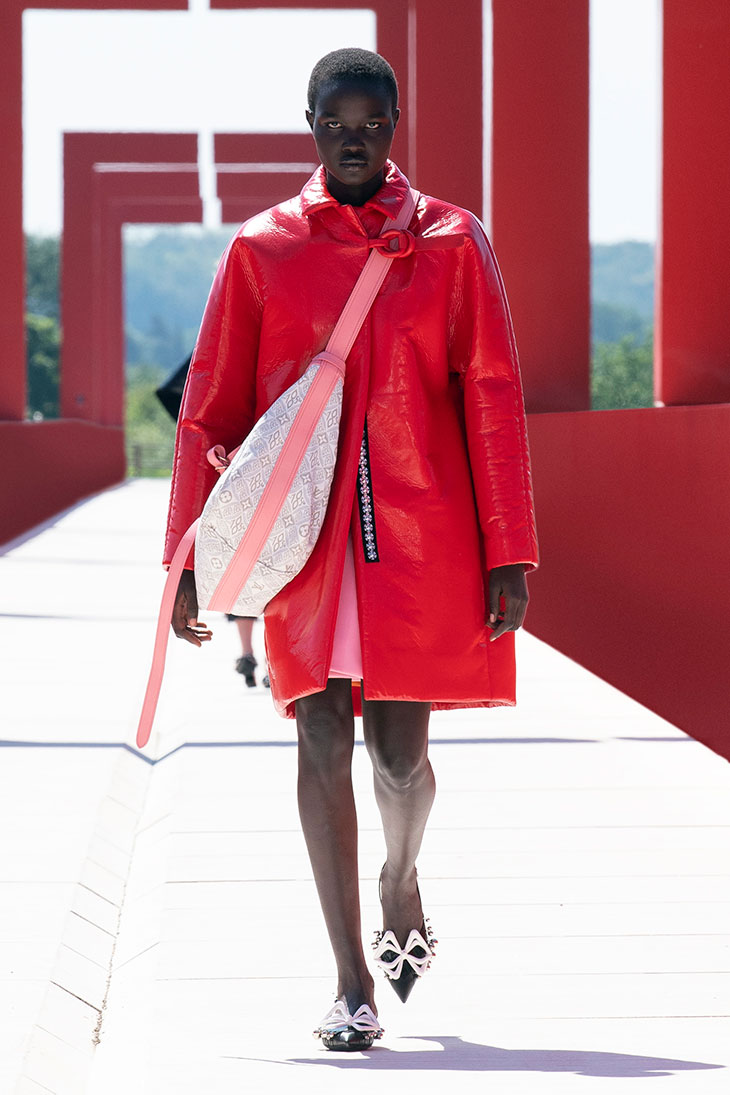 See The Louis Vuitton Cruise 20 Runway Exhibit