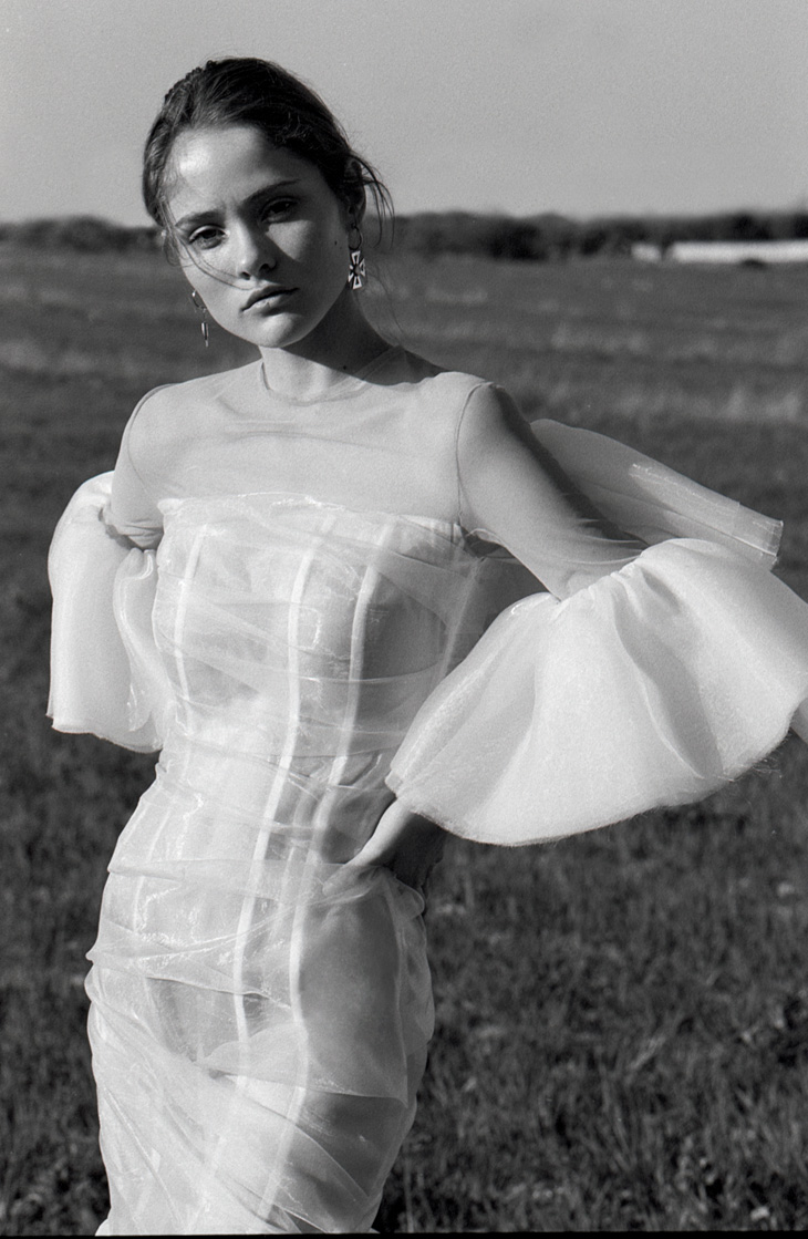 How to Choose the Perfect Wedding Dress A Small Guide for Brides