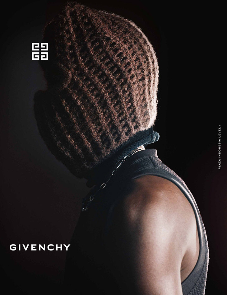 GIVENCHY