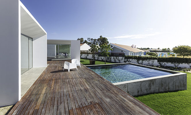Designing a Deck: 8 Musts to Consider