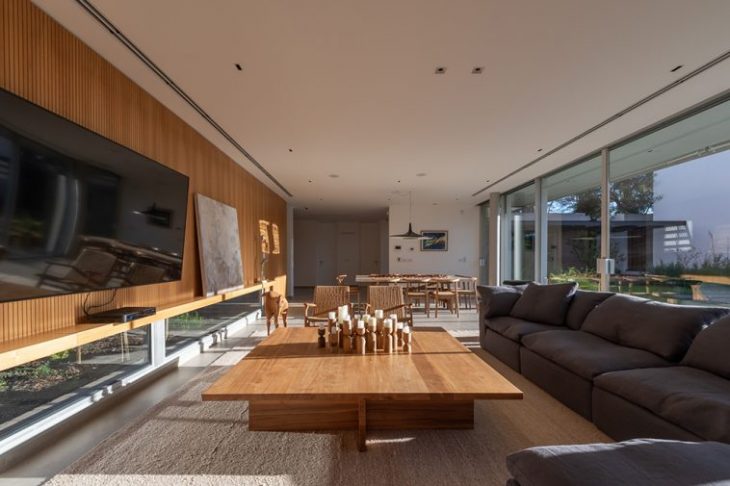 ARCHITECTURE Keep Your House Noise-Free - Top 10 Soundproofing Tips