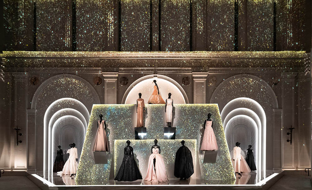 Christian Dior: Designer Of Dreams - Luxtailor