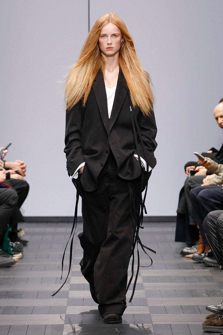 PFW: ANN DEMEULEMEESTER Spring Summer 2022 Collection