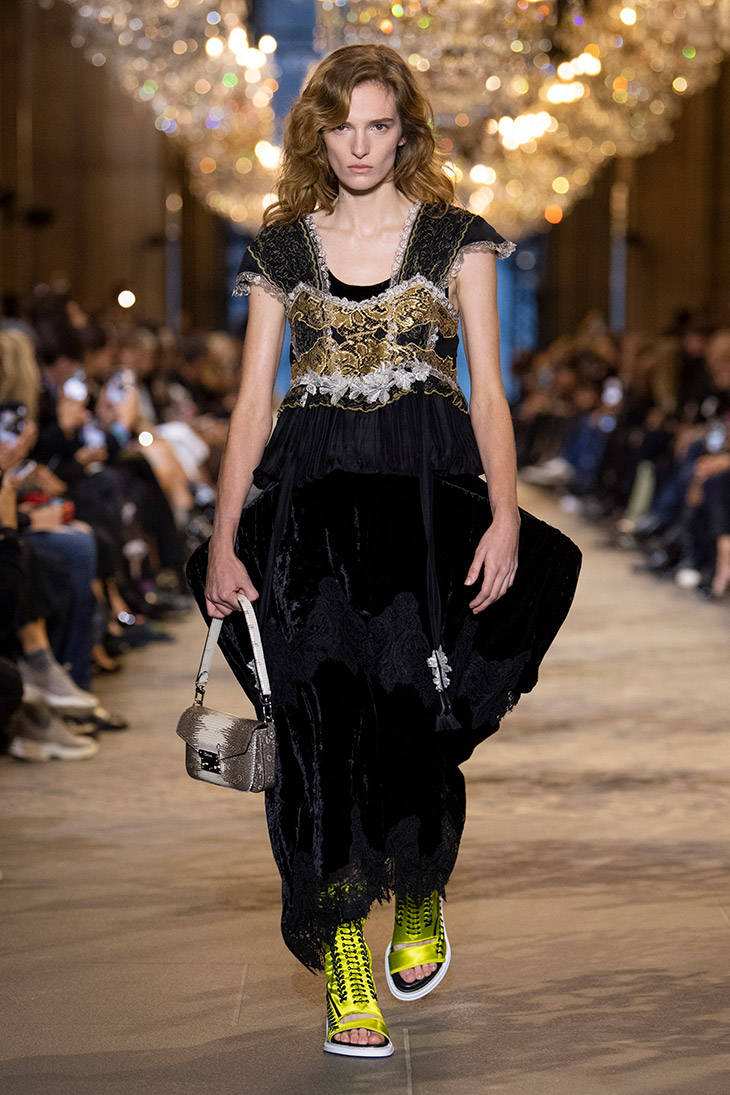 Paris Fashion Week: Louis Vuitton Spring/Summer 2022 – The Chic