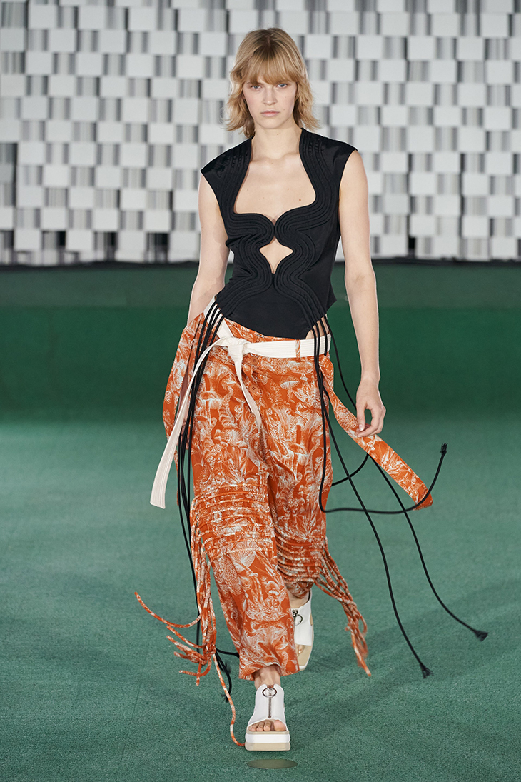 PFW: STELLA MCCARTNEY Spring Summer 2022 Collection