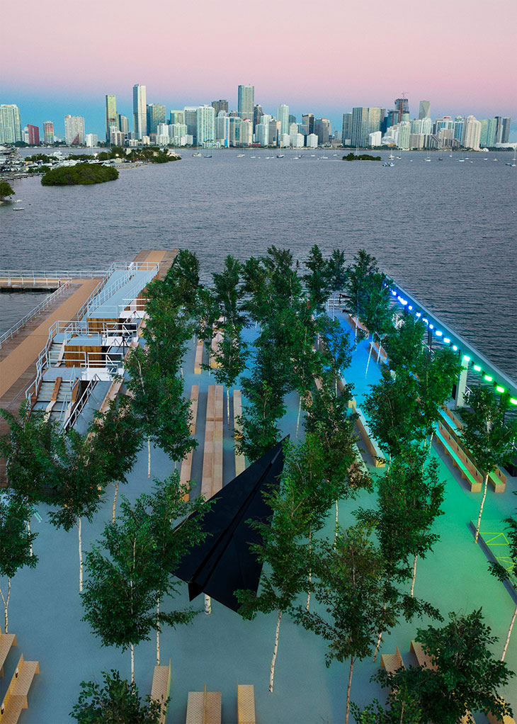 Miami look 1: Louis Vuitton Saint Cloud en 2023