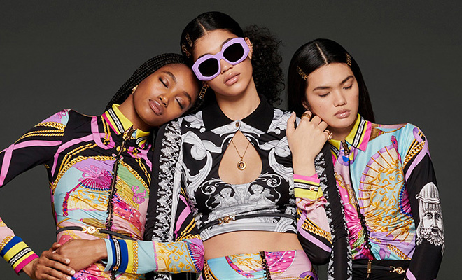 VERSACE Womenswear Pre-Fall 2022 Collection