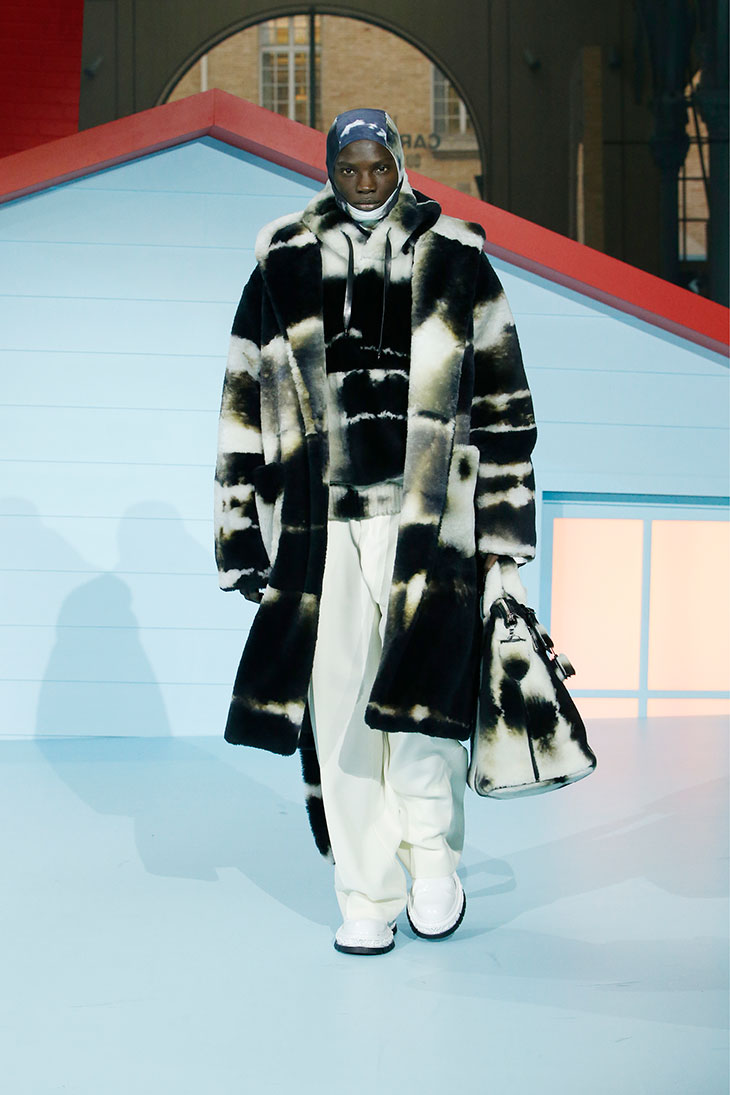 Louis Vuitton Men Fall-Winter 2021-2022 - RUNWAY MAGAZINE ® Collections