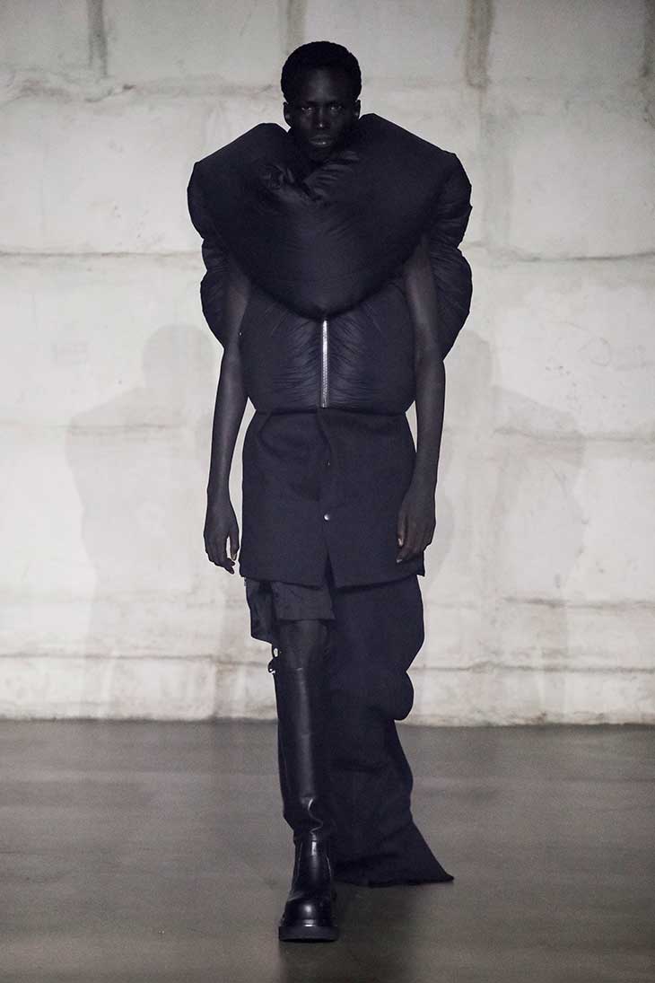 PFW: RICK OWENS Fall Winter 2022.23 Menswear Collection