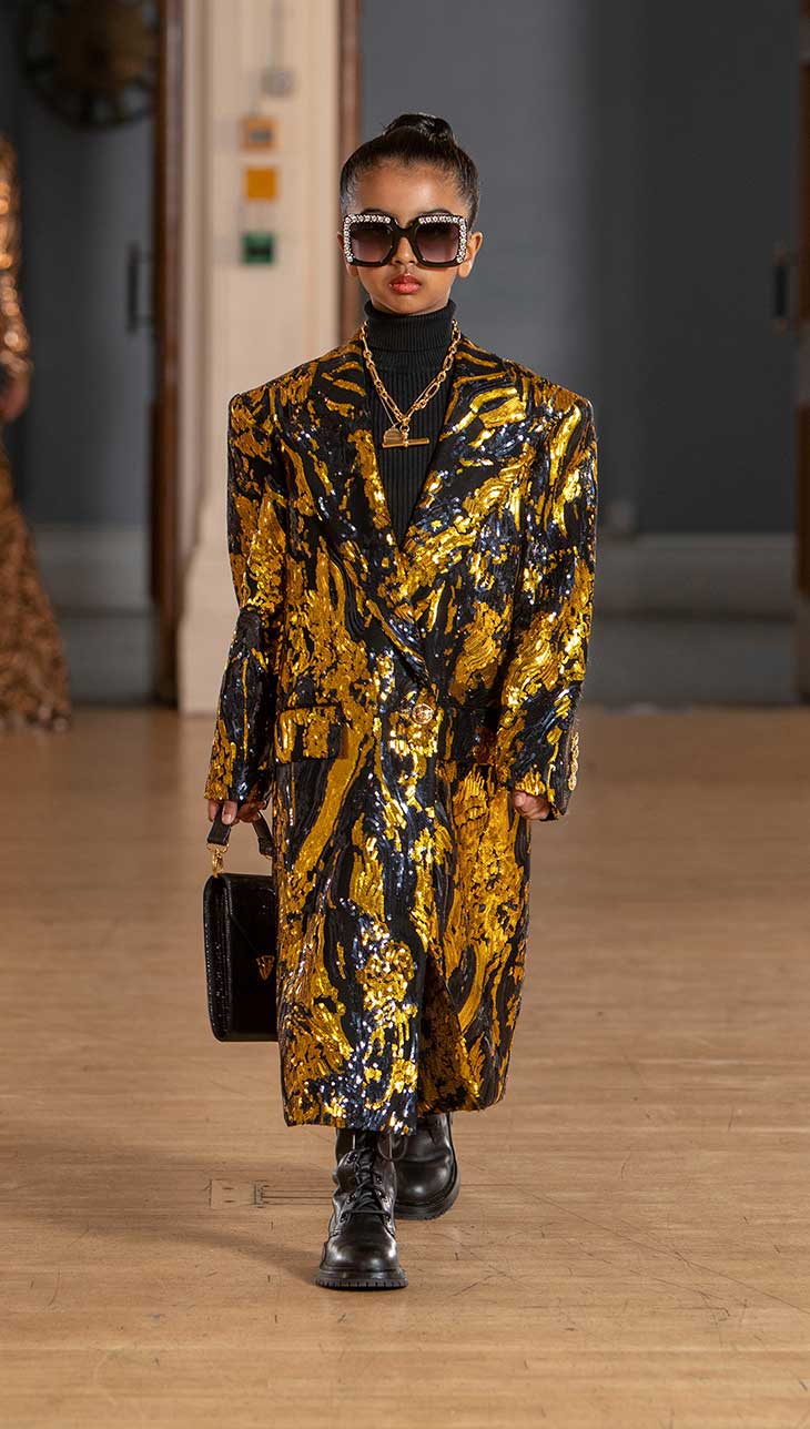 LFW: HELEN ANTHONY Fall Winter 2022.23 Collection