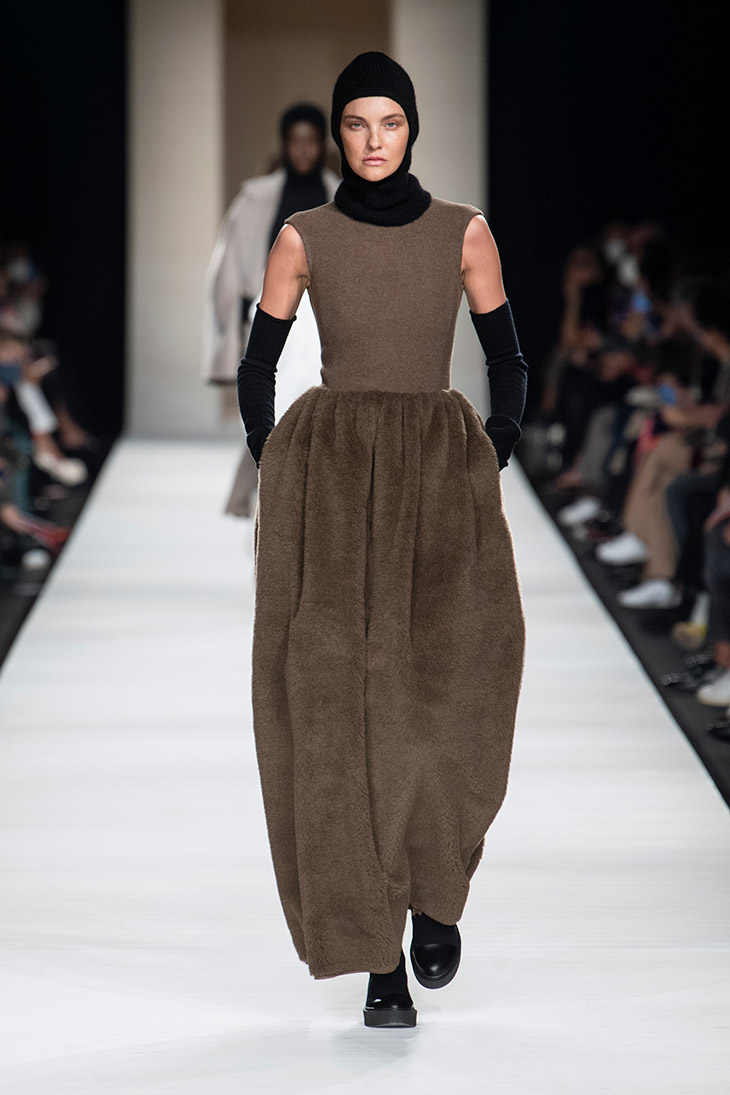 MAX MARA