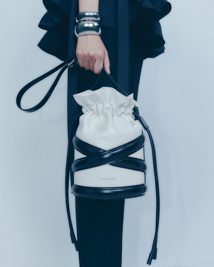 Alexander mcqueen curve bag cheap