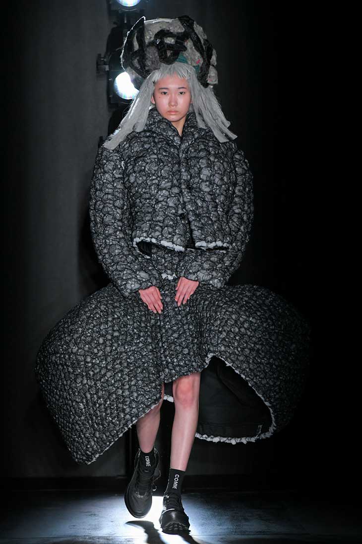 PFW: COMME des GARÇONS Fall Winter 2022.23 Collection