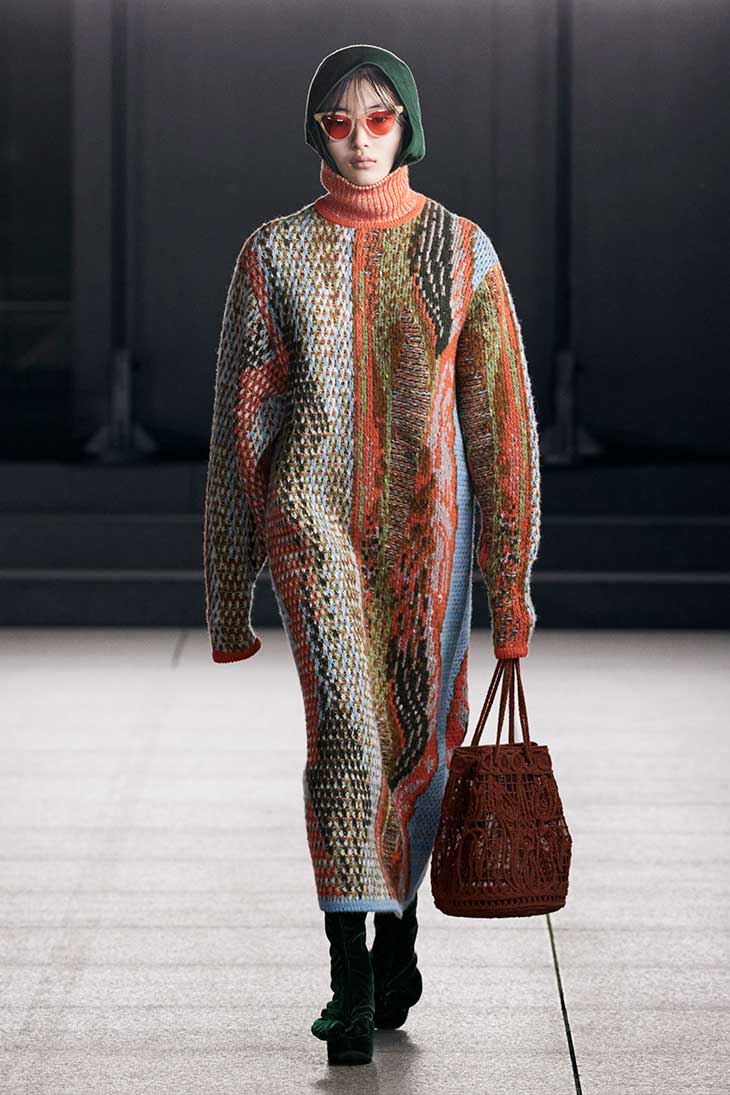PFW: MAME KUROGOUCHI Fall Winter 2022.23 Collection