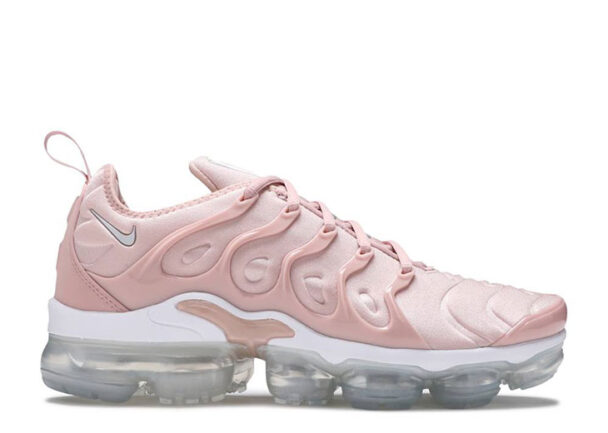 womens vapormax plus pink