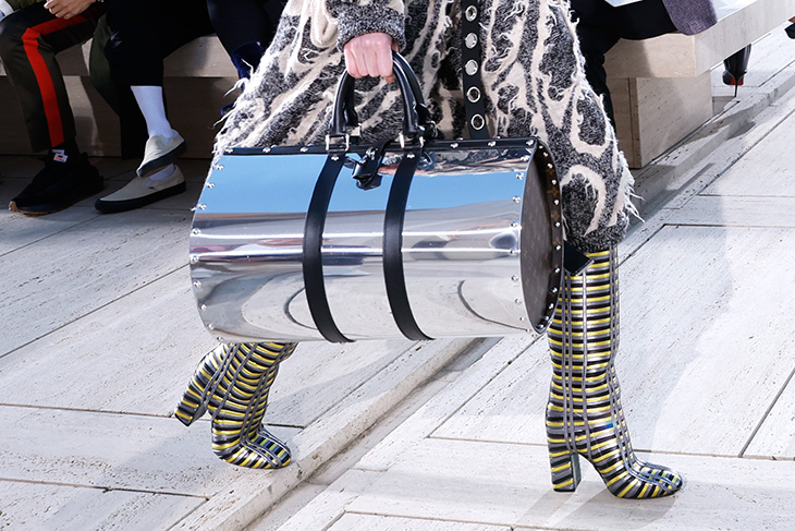 LOUIS VUITTON CRUISE 2023 - See All The Looks