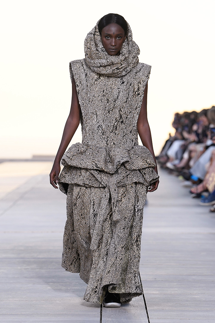 Louis Vuitton Cruise 2023: Nicolas Ghesquière's… - The Face