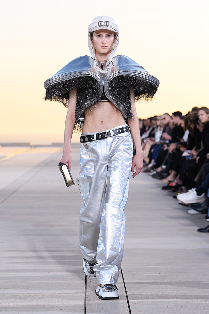 Louis Vuitton's Cruise 2022 Collection Has Space Age Airs – WWD