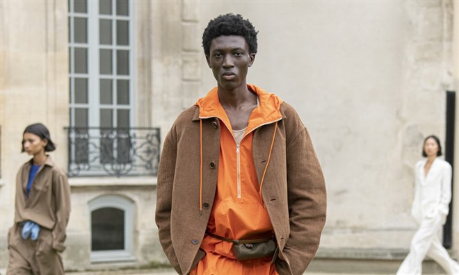 PFW: AURALEE Spring Summer 2023 Collection