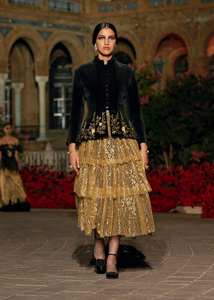 DIOR