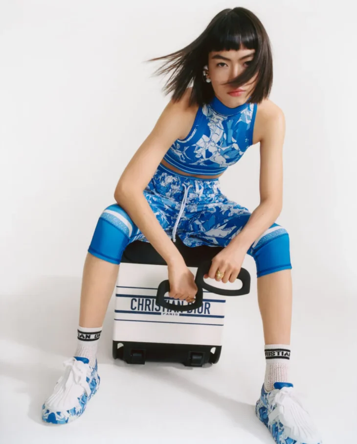 Dior on X: See the @Technogym bench from the 'Dior and Technogym Limited  Edition' collaboration  available January 2022. The  #DiorVibe look from #DiorCruise 2022 by Maria Grazia Chiuri includes  #DiorID sneakers