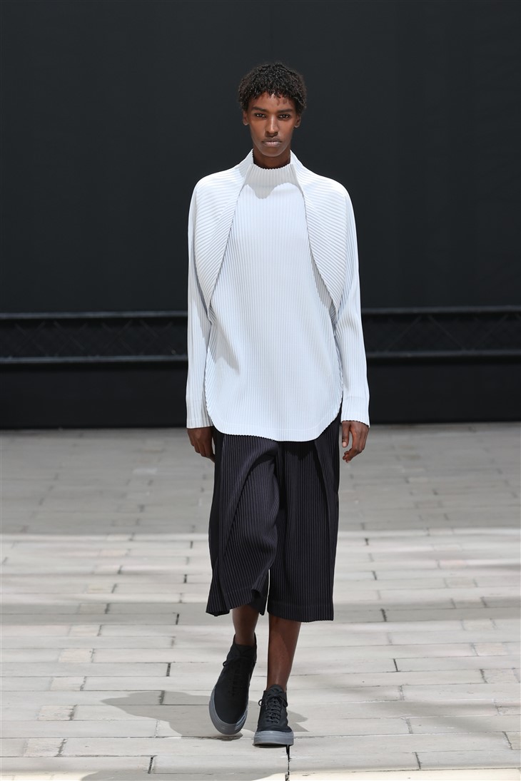 PFW: HOMME PLISSÉ ISSEY MIYAKE Spring Summer 2023 Collection