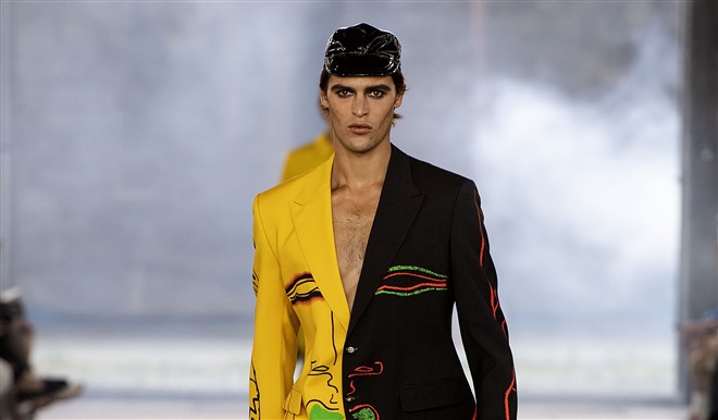 MFW: MOSCHINO Spring Summer 2023 Menswear Collection
