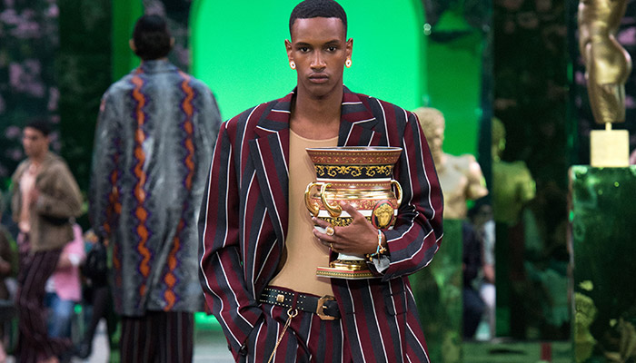 MFW: VERSACE MEN'S Spring Summer 2023 Collection