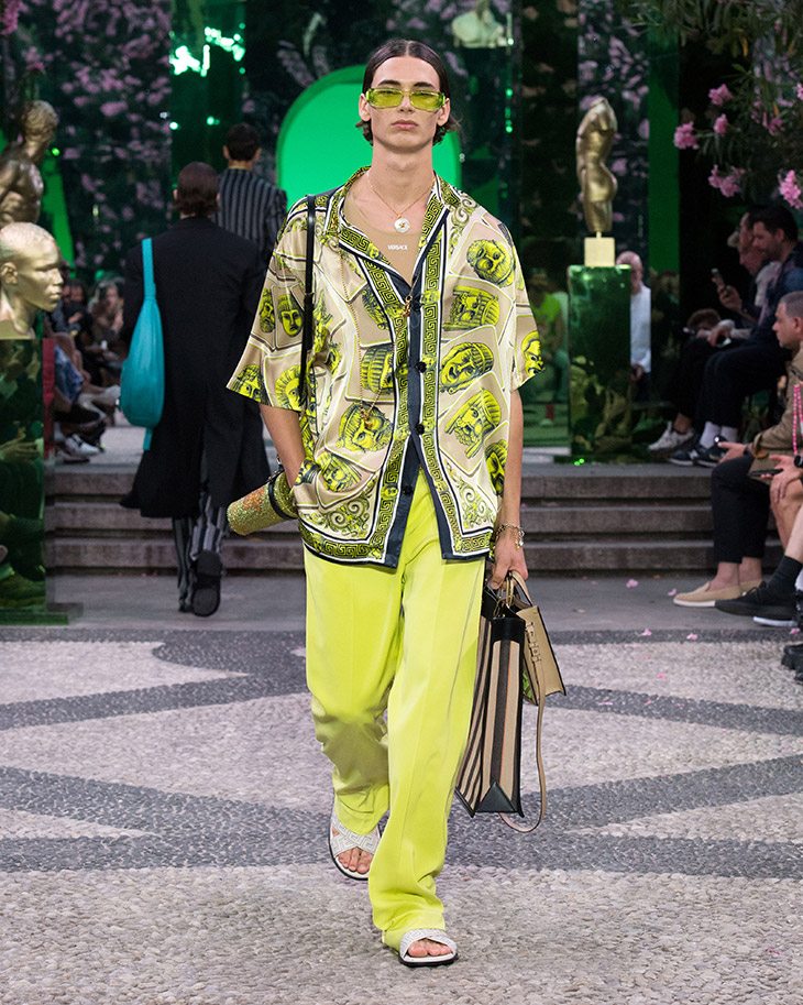 VERSACE