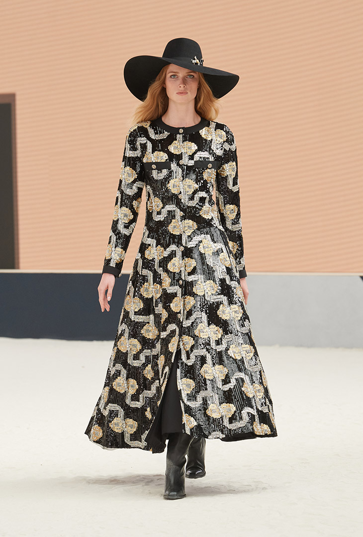 Chanel Haute Couture Fall Winter 22/23 is an expression of couture