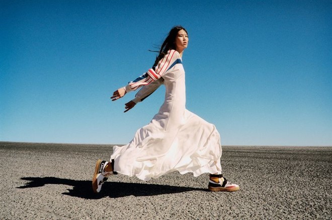 Discover CHLOÉ Fast Girl Capsule Collection