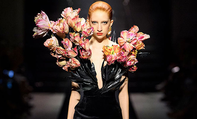 Schiaparelli Fall Winter 2022.23 Haute Couture Collection