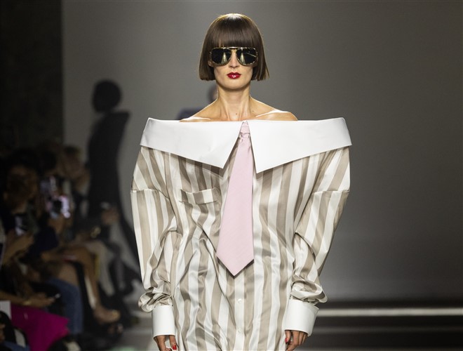 VIKTOR & ROLF Fall Winter 2022.23 Haute Couture Collection