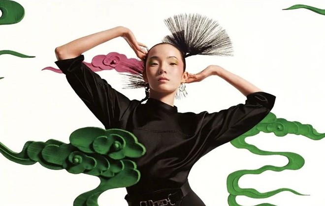 Vogue China January 2022 : Zhou Dongyu by Wang Ziqian