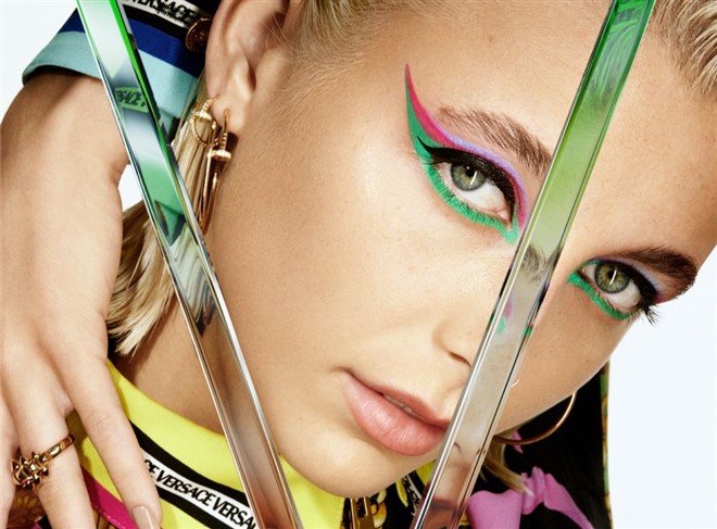 Emma Chamberlain Covers V Magazine 137 Fall Preview 2022 Issue