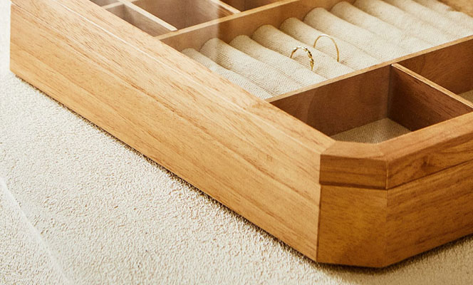 5 Tips for Personalizing Your Jewelry Box