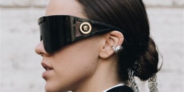 Milan Fashion Week Street Style – Best Moments from DAY 2