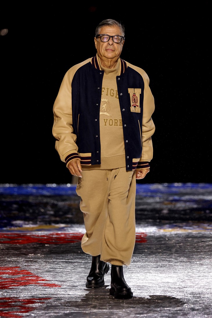 Tommy Hilfiger Fall 2022-2023 - Tommy Factory - RUNWAY MAGAZINE