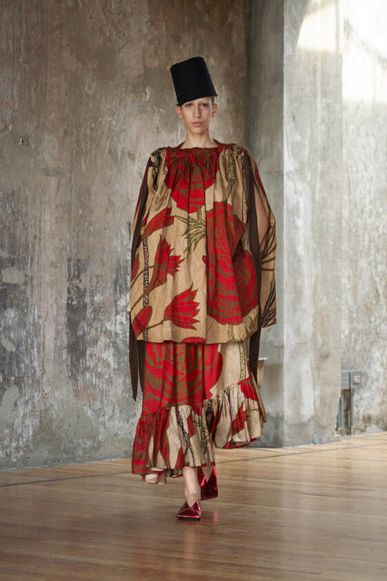 PFW: UMA WANG Spring Summer 2023 Womenswear Collection